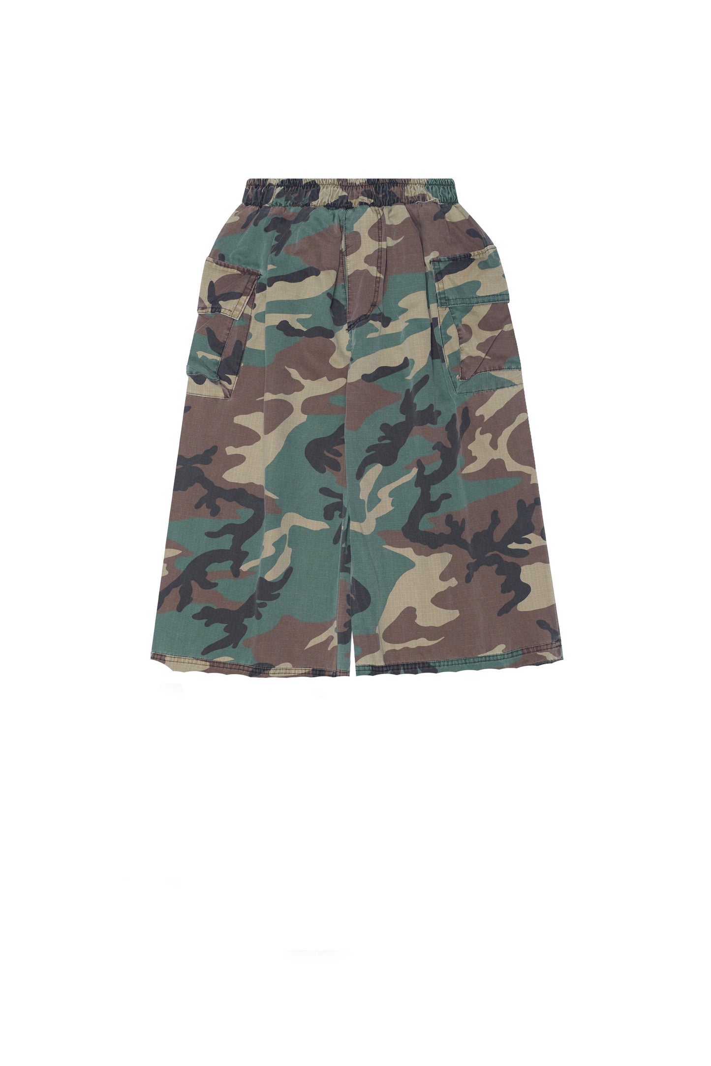 Camo 3/4 Baggy Long Short